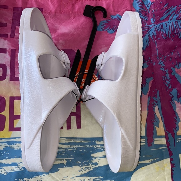 *NEW* White Rubber 2 Strap Summer Sandals 7.5-8-8.5 / 38.5 EU - Picture 15 of 16